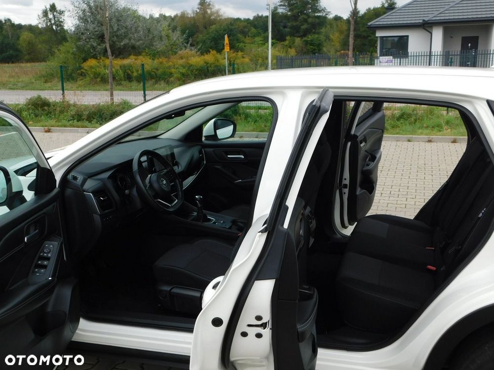 Nissan Qashqai 1.3 DIG-T N-Connecta - 16