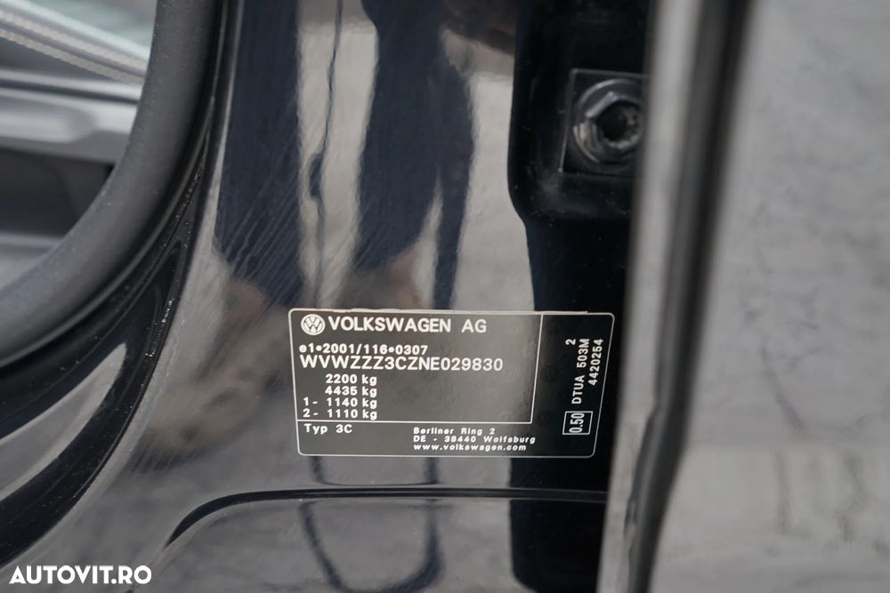 Volkswagen Passat 2.0 TDI DSG 4Mot Highline - 10