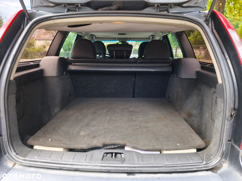 Volvo V50 1.8 Momentum - 6