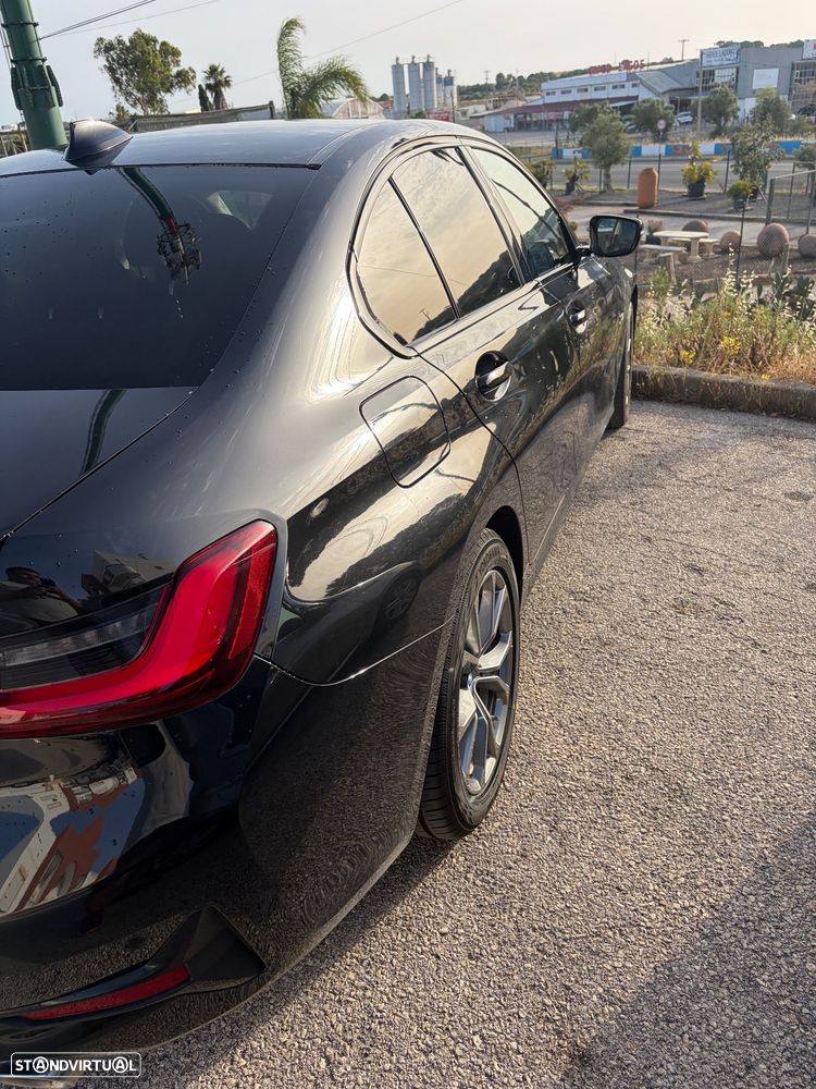 BMW 330 - 3