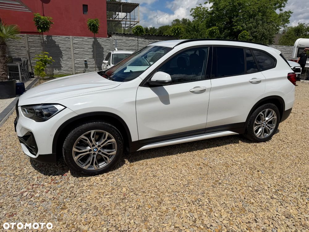 BMW X1 xDrive20d Sport Line - 7