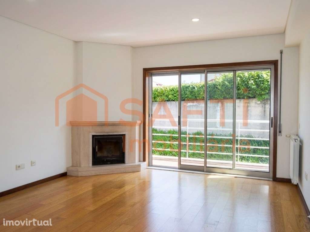 APARTAMENTO T2 RENOVADO, EXCELENTE LOCALIZAÇÃO ACESSO A1 - GRIJÓ - Grande imagem: 3/33