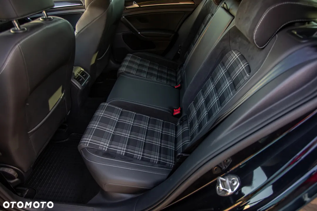 Volkswagen Golf GTD (BlueMotion Technology) - 30