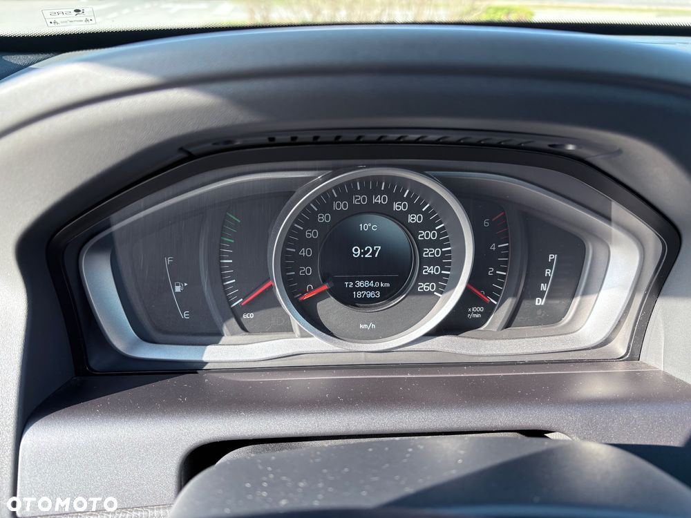 Volvo XC 60 D4 AWD Geartronic Kinetic - 12