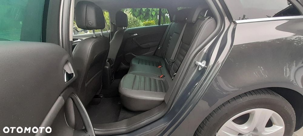 Opel Insignia - 8