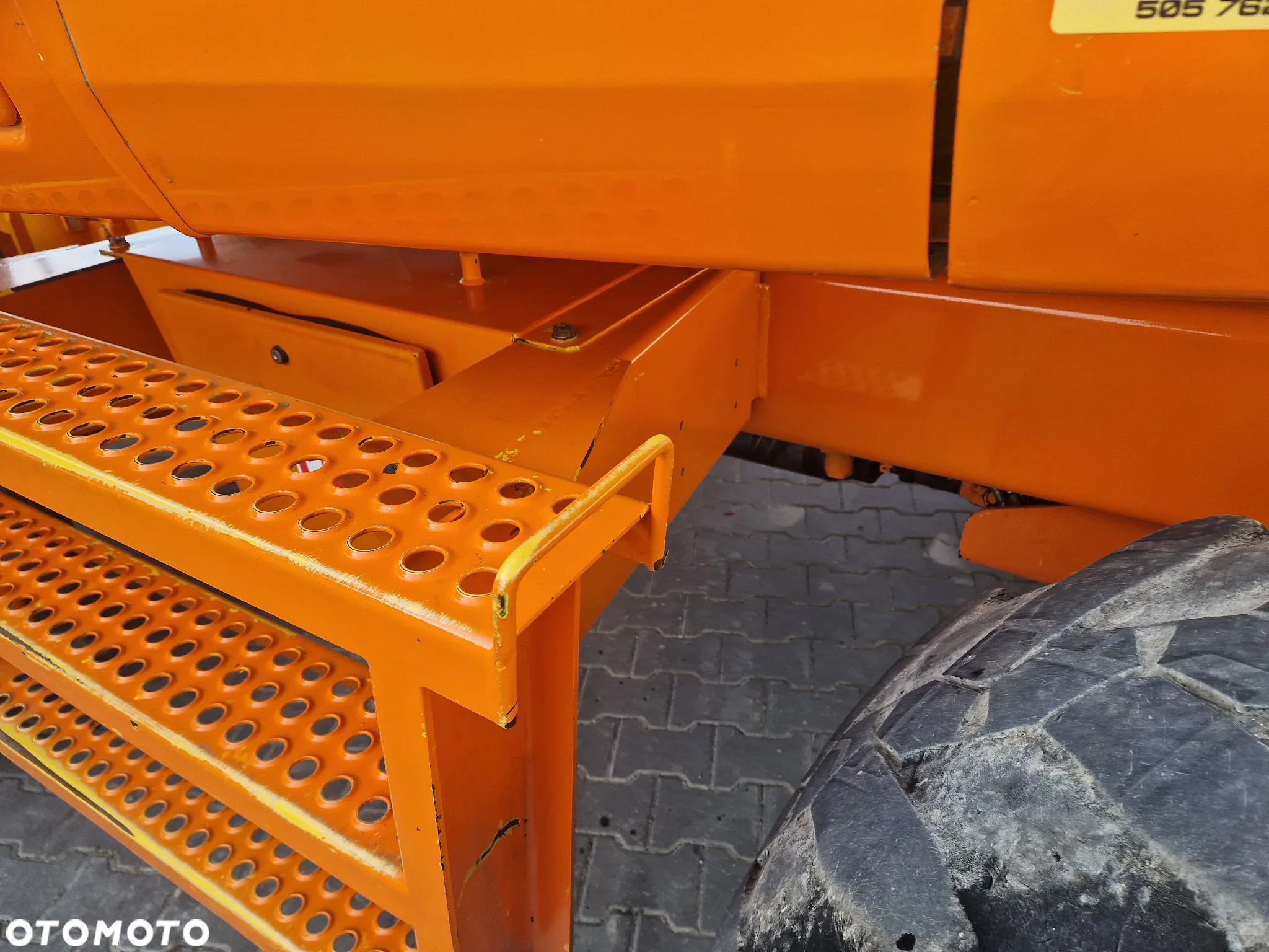 Komatsu PW118MR - 5