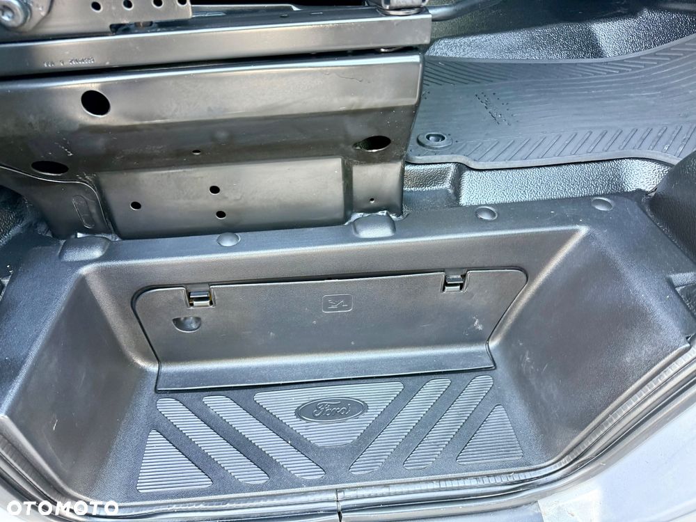 Ford Transit - 36