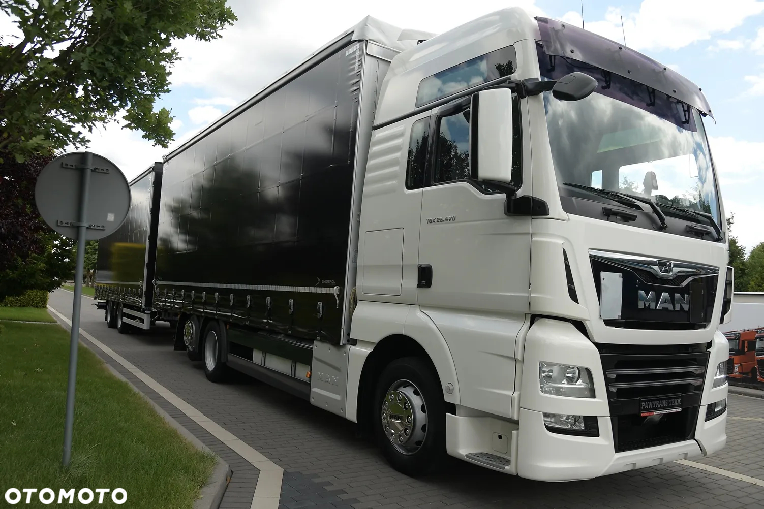 MAN TGX///* 26.470///* 2020///* XXL///* ZESTAW///* TANDEM///* PRZEJAZDOWY///7.70+7.70///* DUŻE ZBIORNIKI///* OŚ PODNOSZONA///* WAGA///* DACH PODNOSZONY///* LEDY///* STAN BARDZO DOBRY - 2