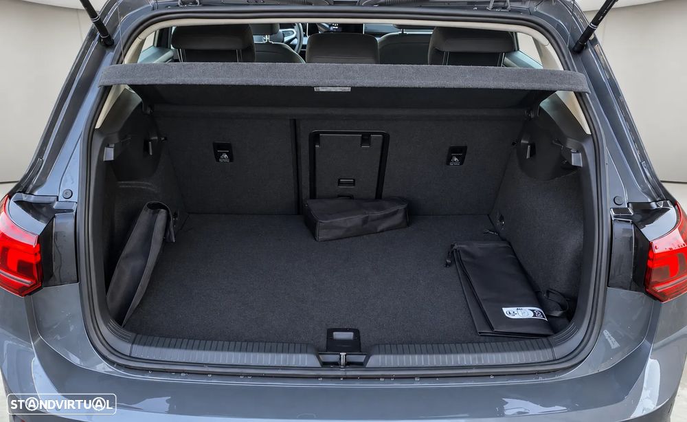 VW e-Golf - 11