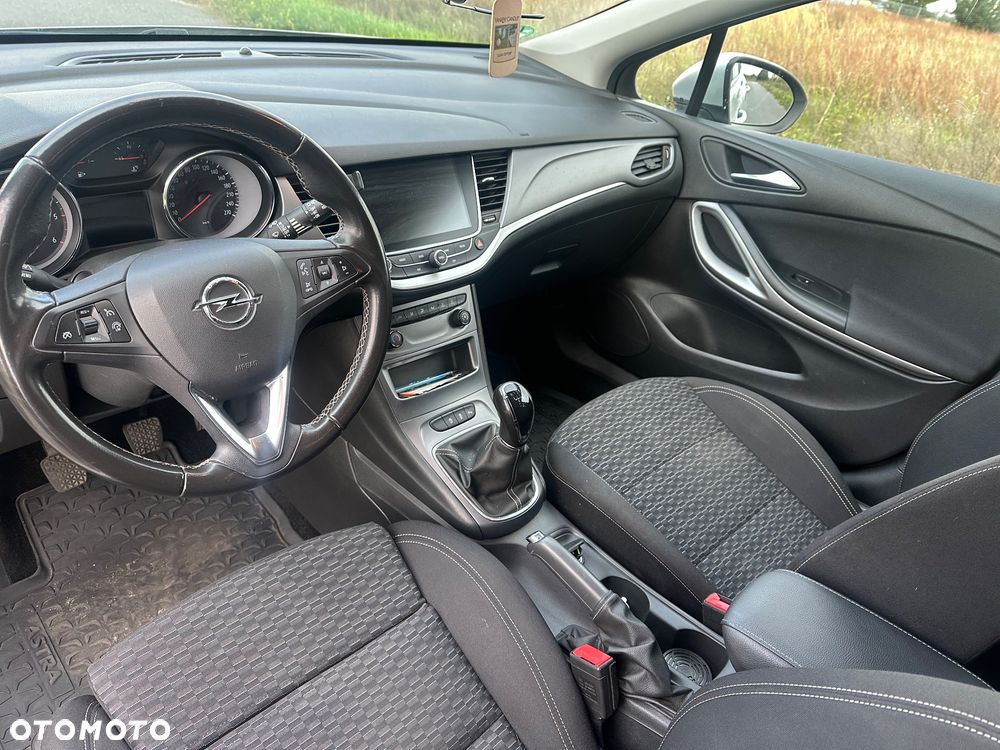 Opel Astra - 32