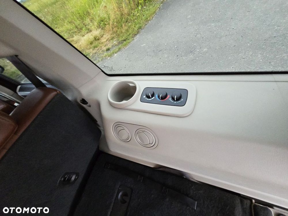 Jeep Commander 5.7 V8 HEMI Automatik Limited - 19