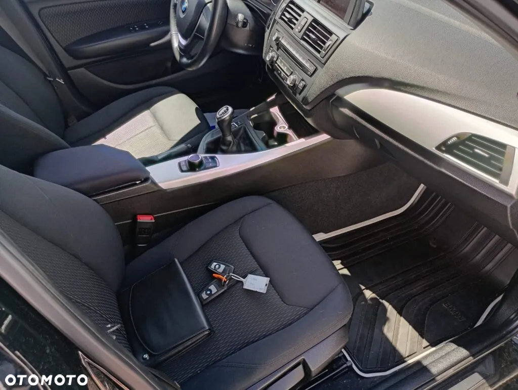 BMW Seria 1 116i - 11