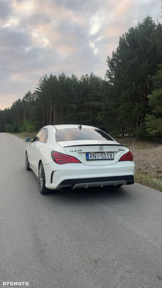 Mercedes-Benz CLA 45 AMG 4Matic 7G-DCT - 18