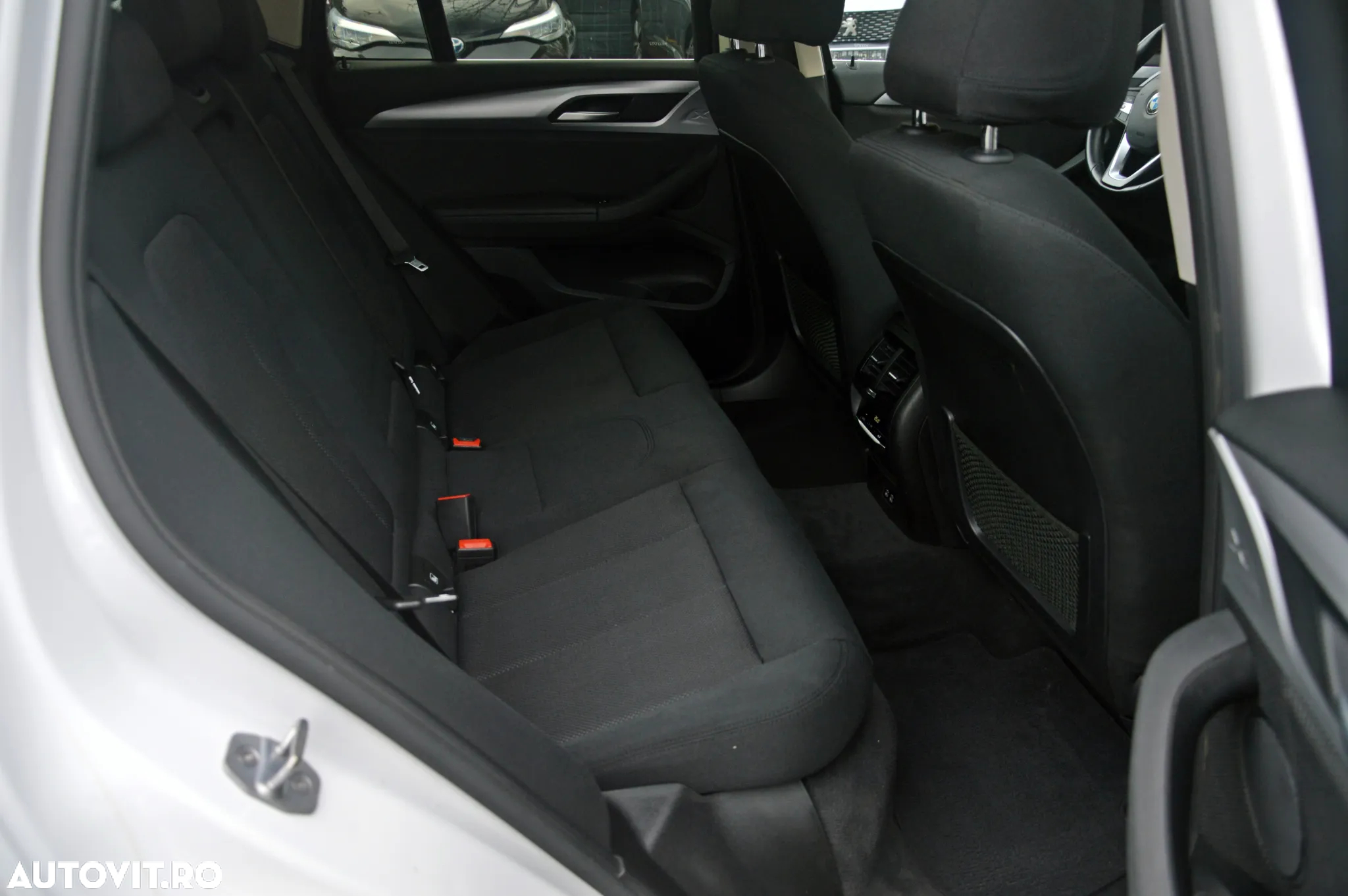 BMW X3 sDrive18d AT MHEV - 27