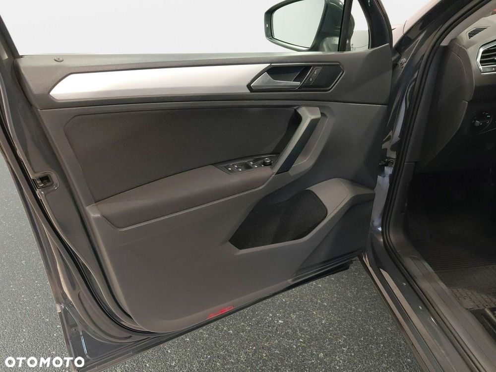 Volkswagen Tiguan - 14