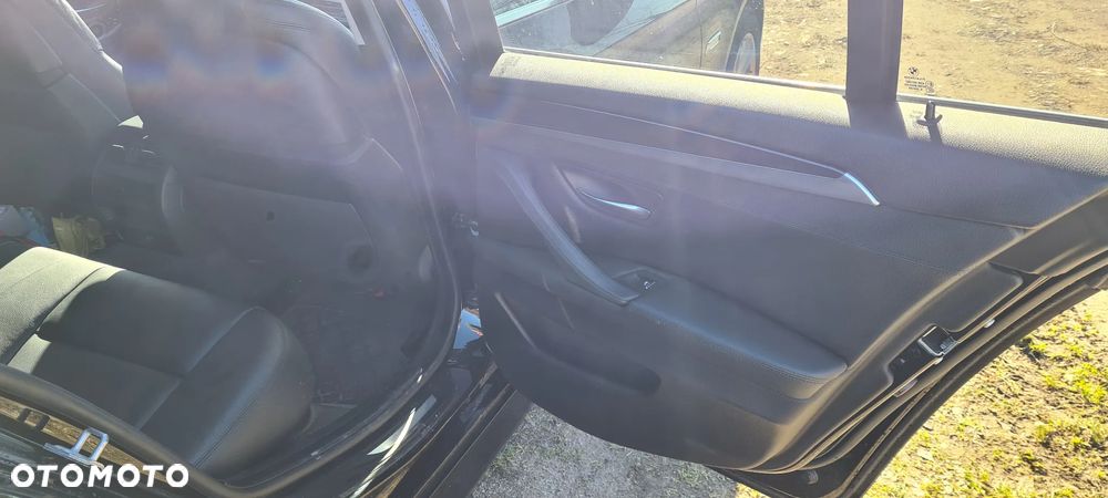 BMW Seria 5 520d xDrive Luxury Line - 18