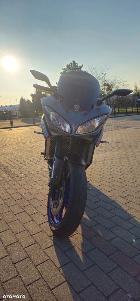 Yamaha FZ8 - 7