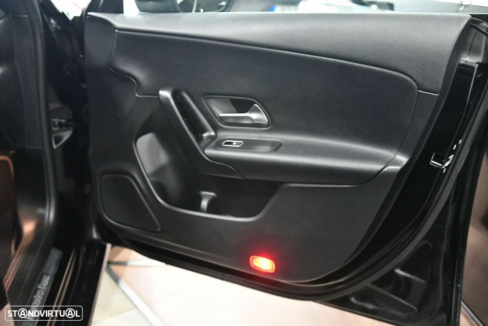 Mercedes-Benz CLA 180 d Shooting Brake Style Aut. - 9