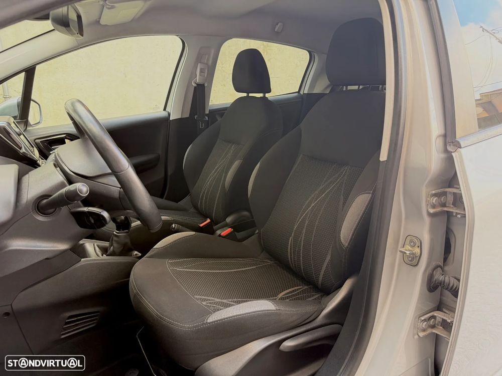 Peugeot 208 1.2 VTi Active - 15