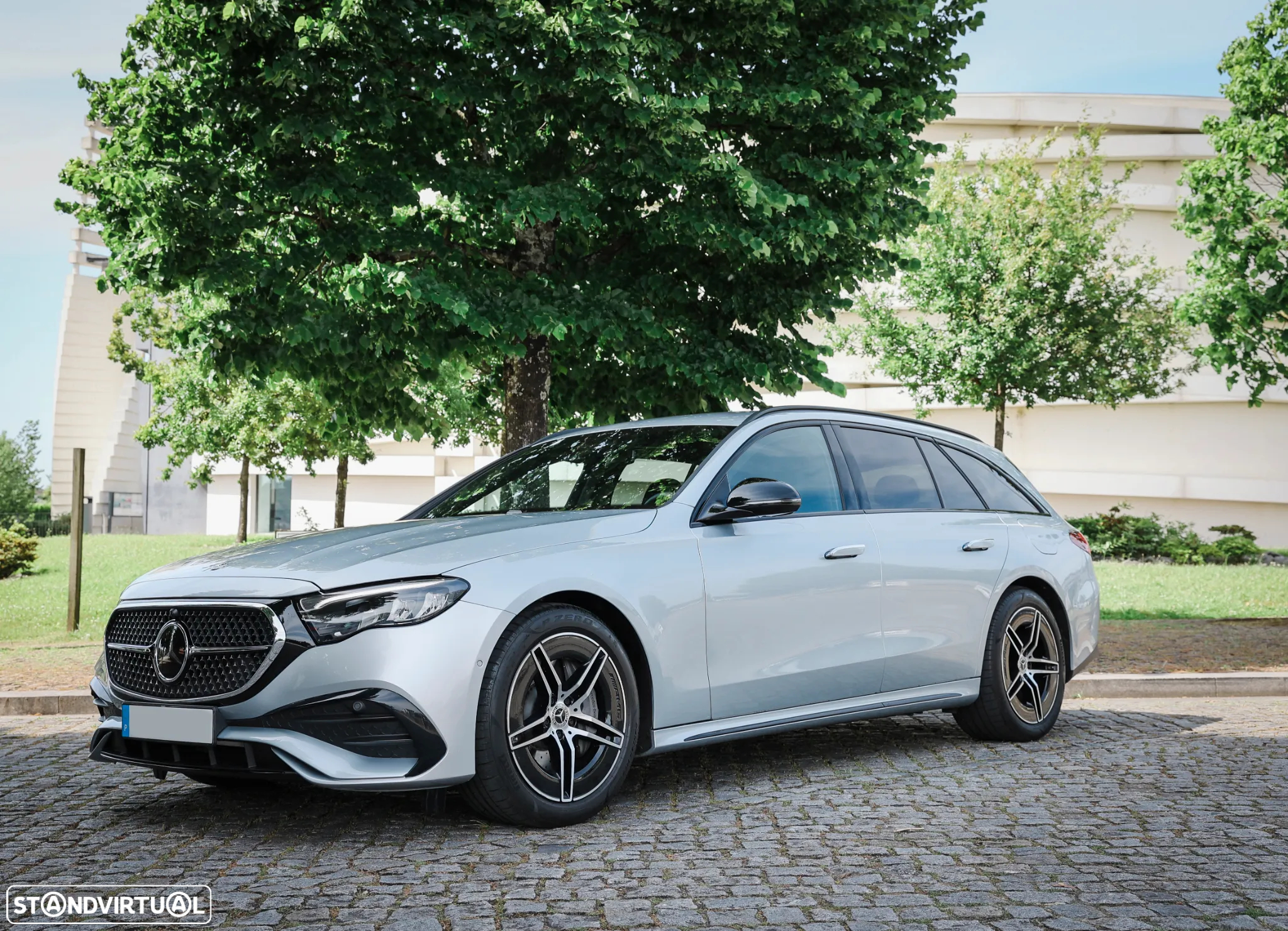 Mercedes-Benz E 300 e AMG Line - 57