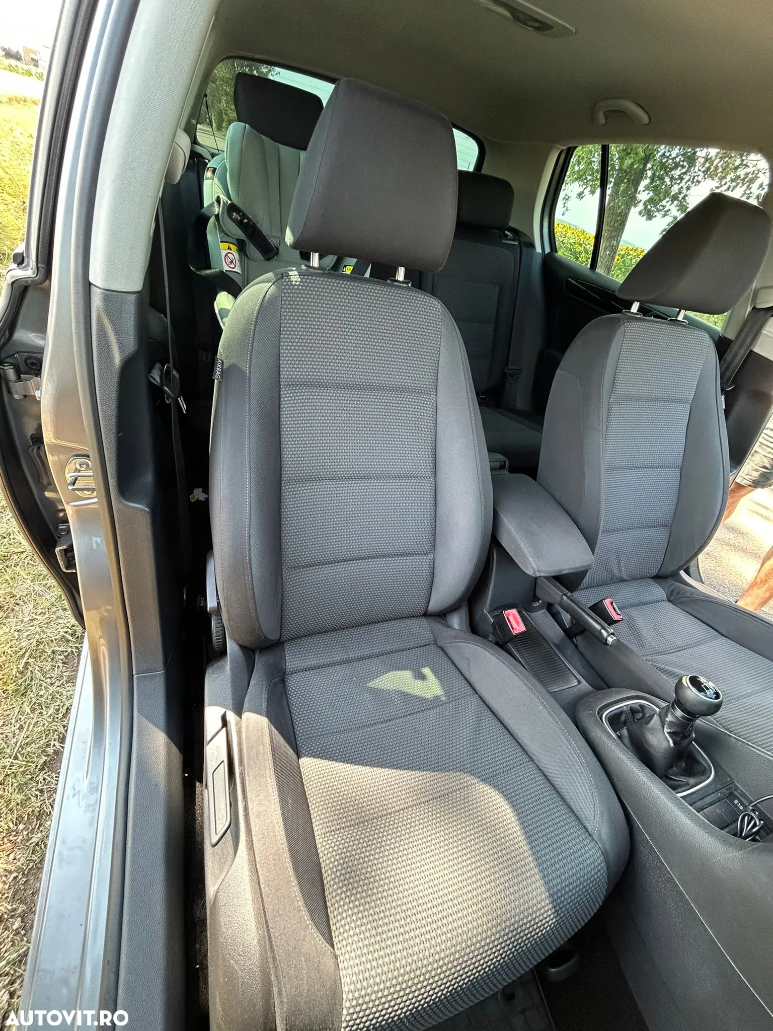 Volkswagen Golf 1.6 TDI DPF Comfortline - 20
