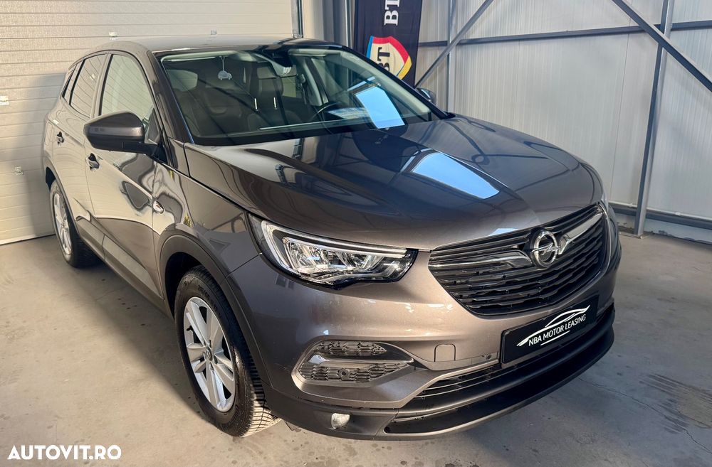 Opel Grandland X 1.2 Start/Stop Business Edition - 1