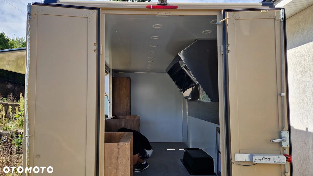 Iveco Food Truck Sklep Bar Specjalny - 7