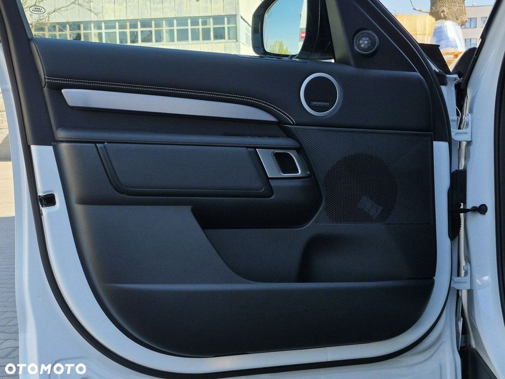 Land Rover Discovery 3.0 D250 mHEV Dynamic SE - 19