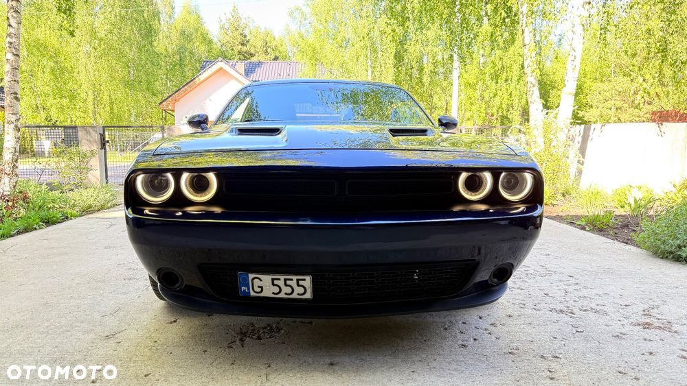 Dodge Challenger - 13