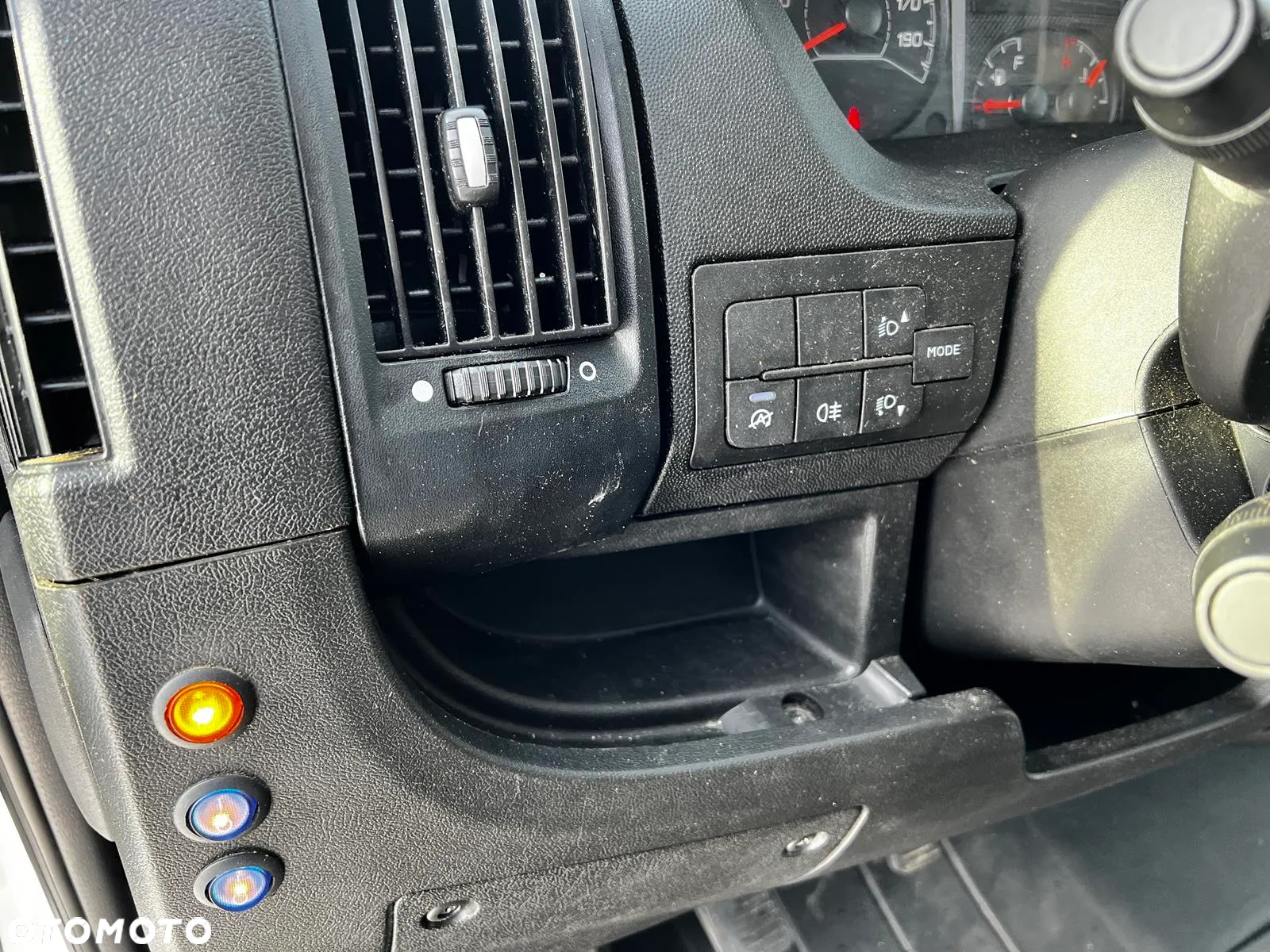 Peugeot Boxer 435 2.2 BlueHDi 121kW/165KM  L3H2  AutoSerwis - wciągarka - 12