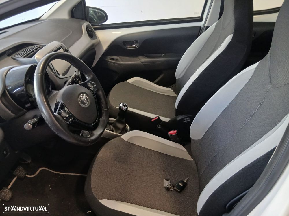 Toyota Aygo 1.0 X-Play Plus+X-Touch - 6