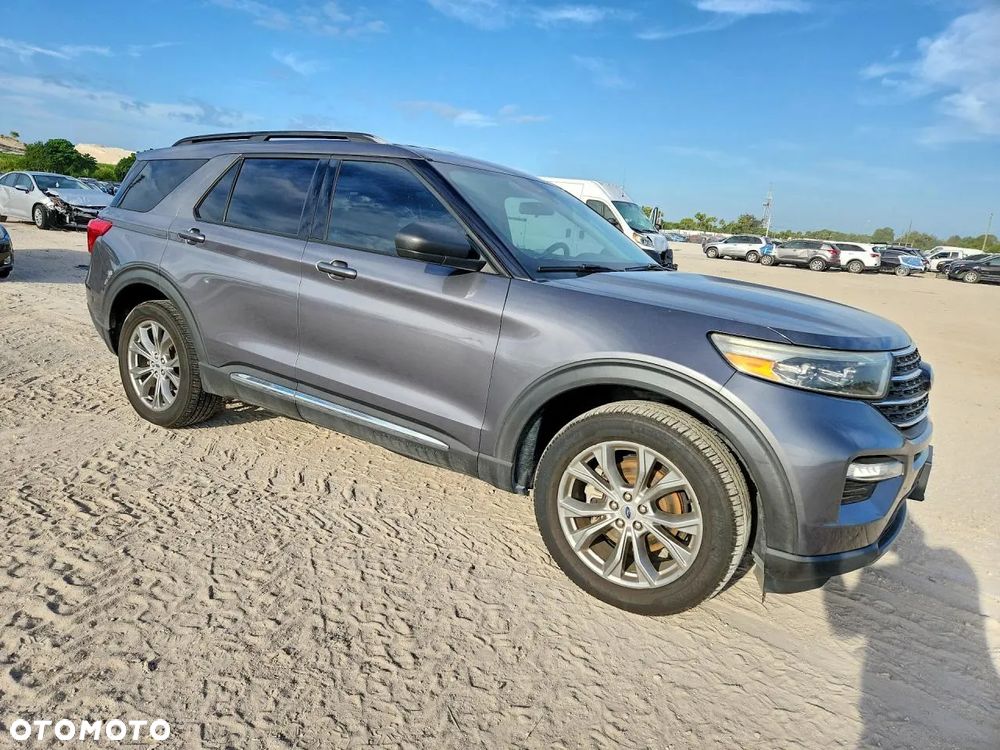 Ford Explorer - 2
