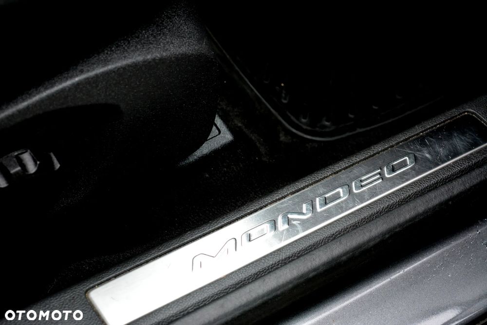 Ford Mondeo 2.0 TDCi STart-Stopp Titanium - 28