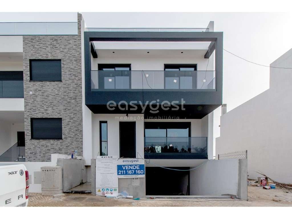 Moradia em Banda T3 com terraço e piscina com vista mar - Tavira - Grande imagem: 2/28