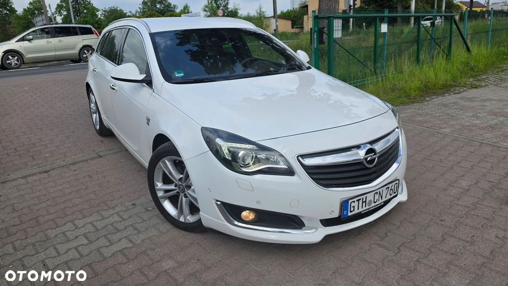 Opel Insignia - 36