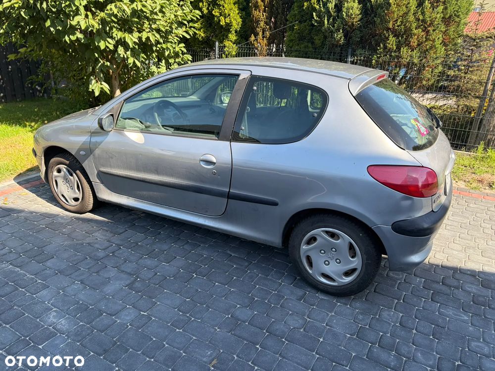 Peugeot 206 - 3