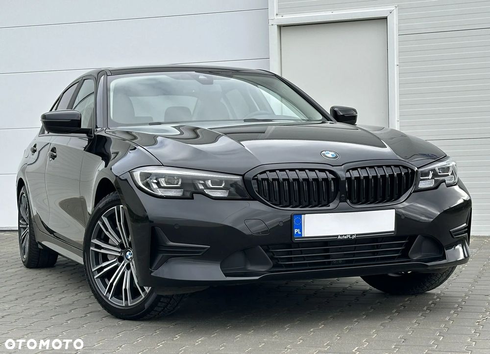 BMW Seria 3 330i Sport - 8