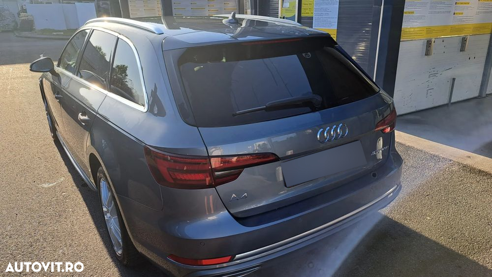 Audi A4 Avant 40 g-tron S tronic S line - 28