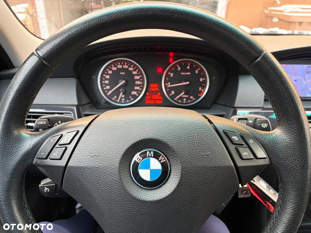 BMW Seria 5 520i Edition Exclusive - 31