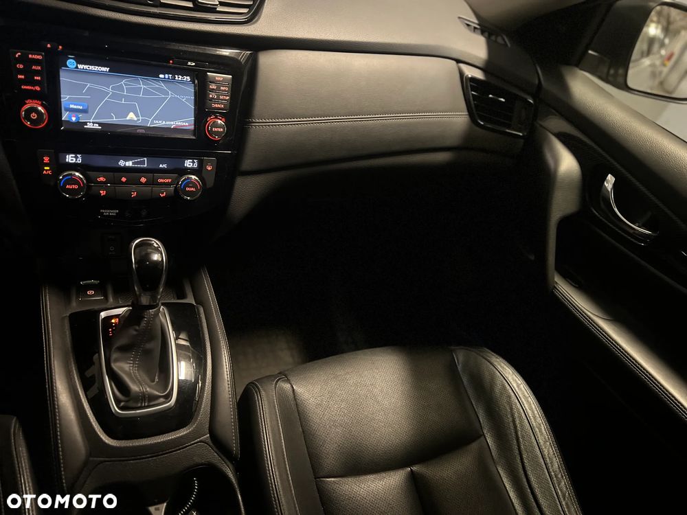 Nissan X-Trail 2.0 dCi Tekna Xtronic 4WD - 29