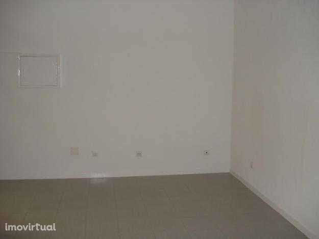 Loja 8 Centro Comercial São Pedro Peniche - Grande imagem: 5/5