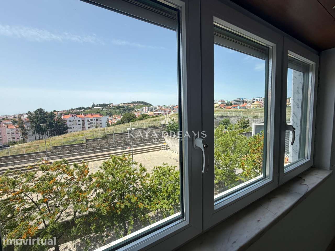 Apartamento T2 com Arrecadação e Box para uma Viatura  no Jardim da... - Grande imagem: 3/16