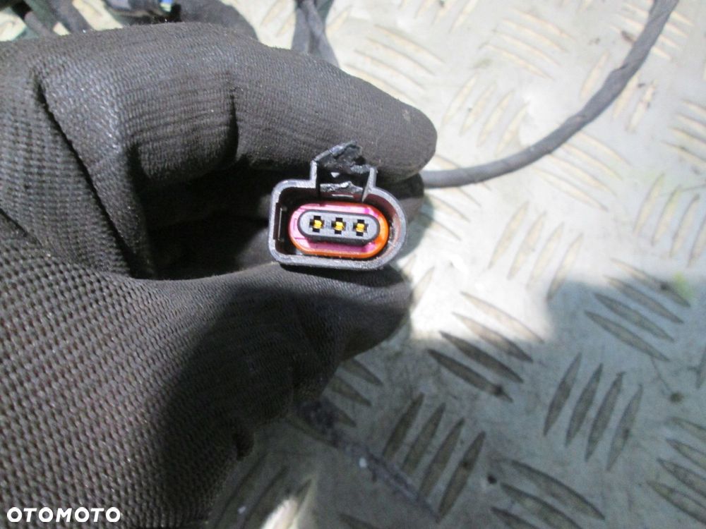 WIĄZKA INSTALACJA CZUJNIKÓW PARKOWANIA PDC TYŁ AUDI A6 C6 04- 4F9971085 - 4