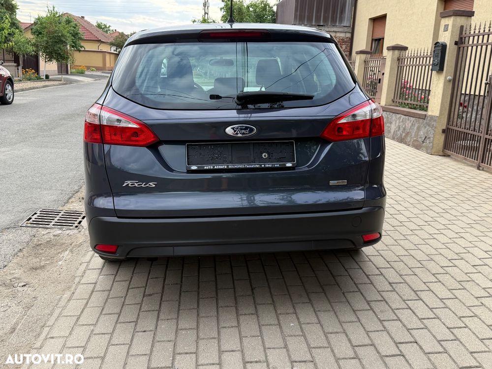 Ford Focus 1.6 TDCI DPF Trend - 8