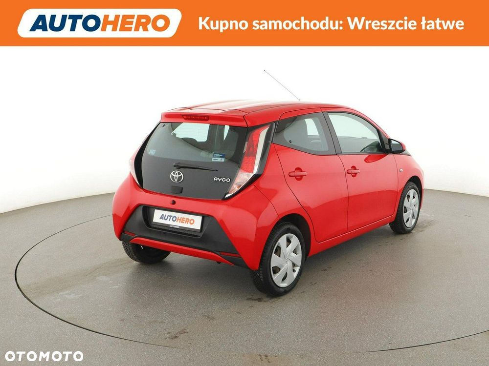 Toyota Aygo x-play - 8