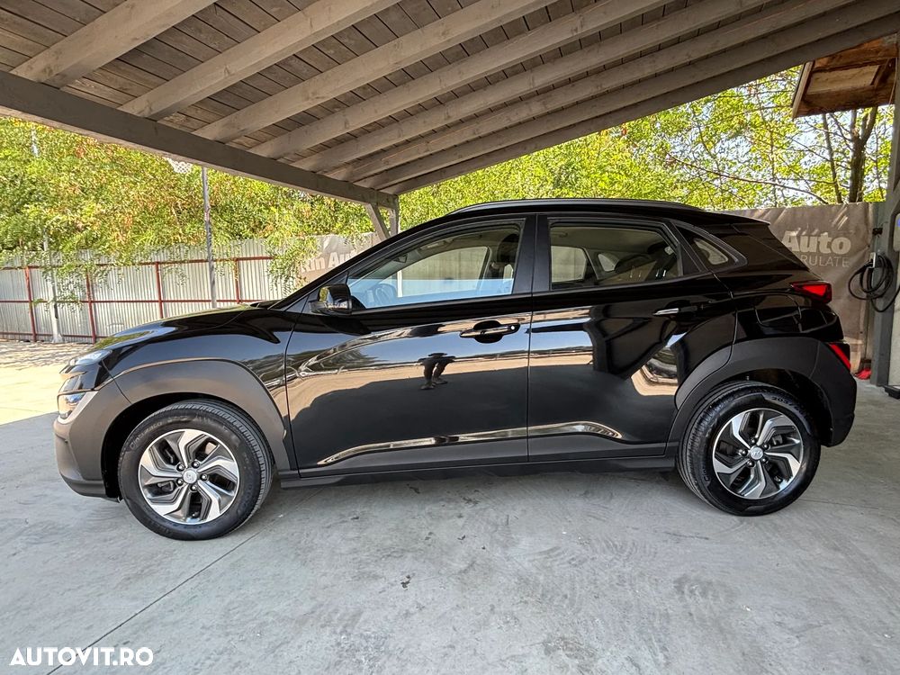Hyundai KONA - 10