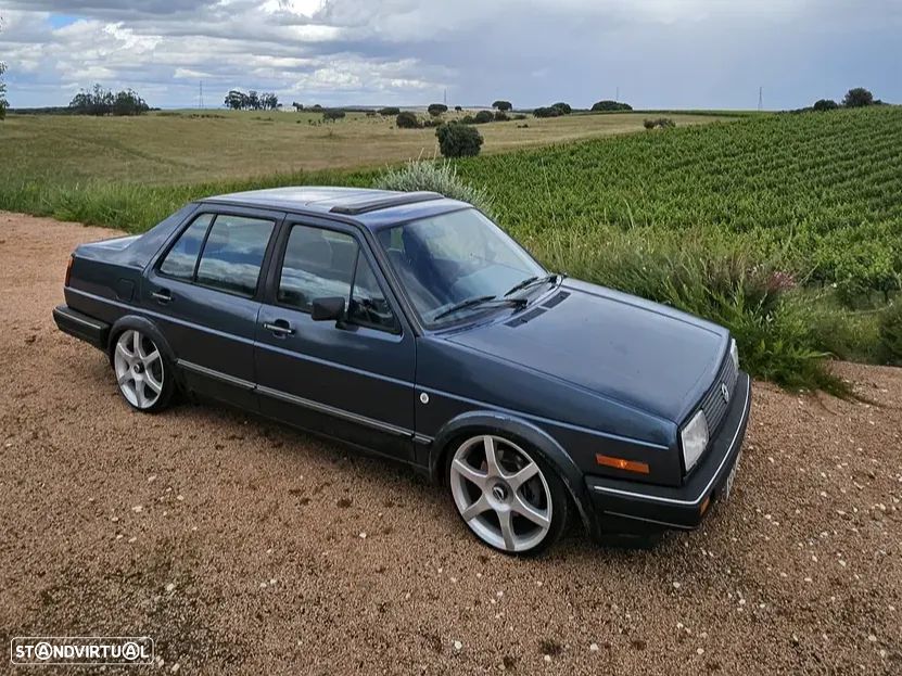 VW Jetta - 1