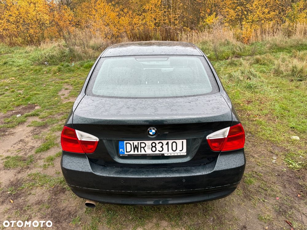 BMW Seria 3 318i - 10