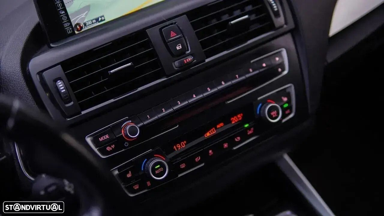 BMW 118 d Line Sport - 40