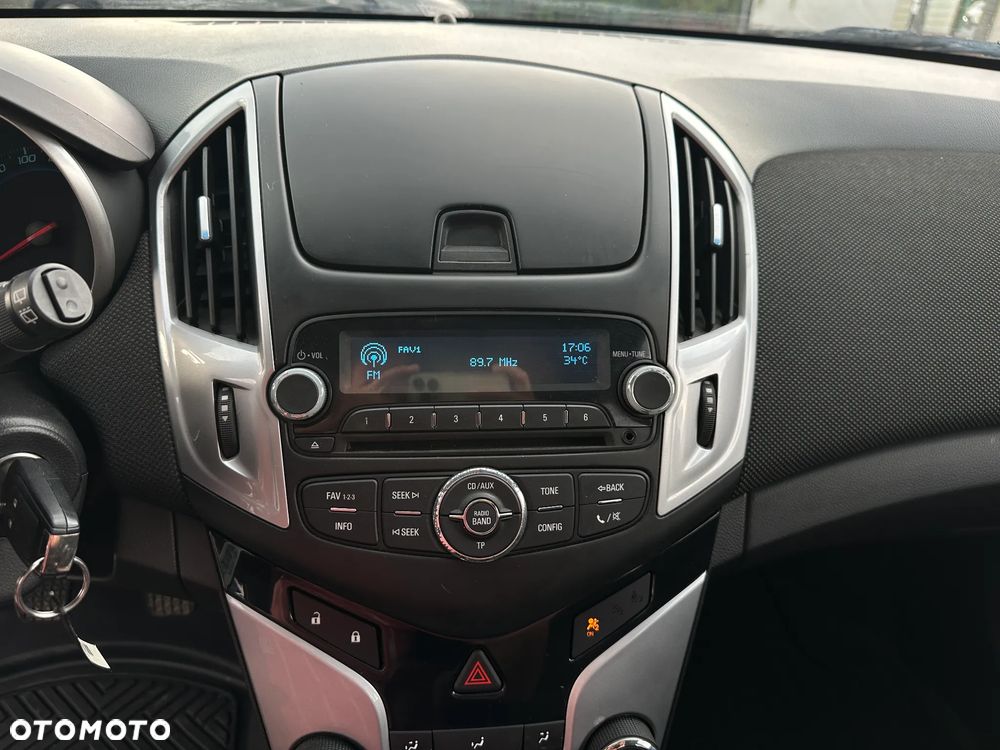 Chevrolet Cruze 1.6 LT+ - 18
